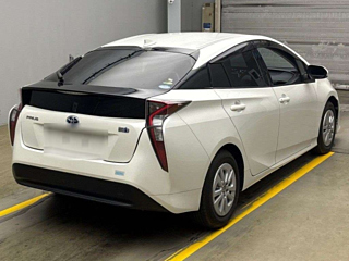TOYOTA PRIUS 2016