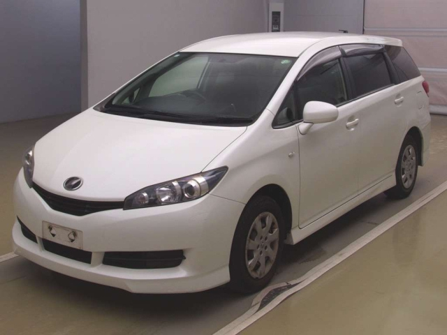 TOYOTA WISH 2010