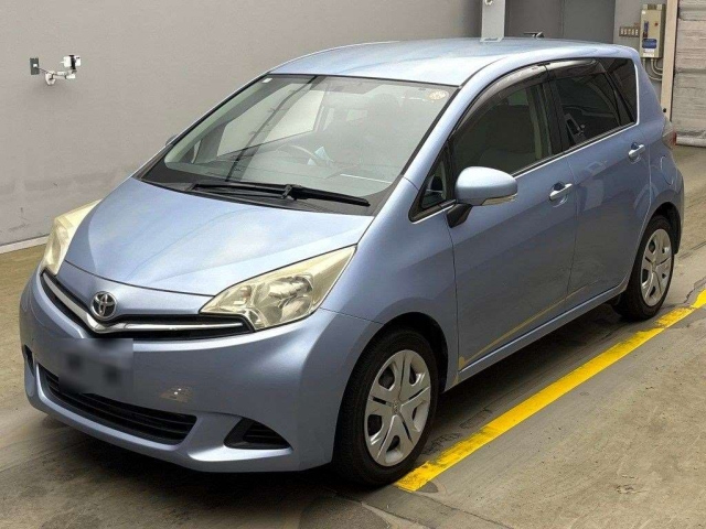 TOYOTA RACTIS 2012