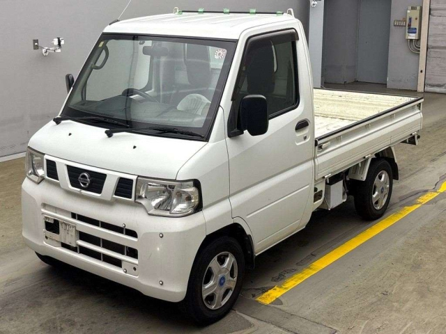 NISSAN CLIPPER TRUCK 2013