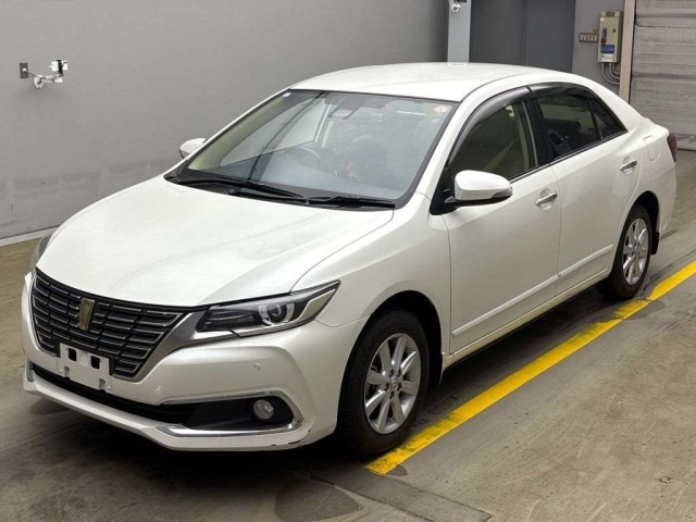 TOYOTA PREMIO 2021