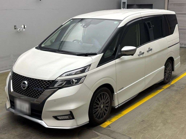 NISSAN SERENA 2018