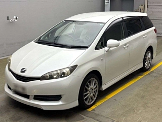 TOYOTA WISH 2010