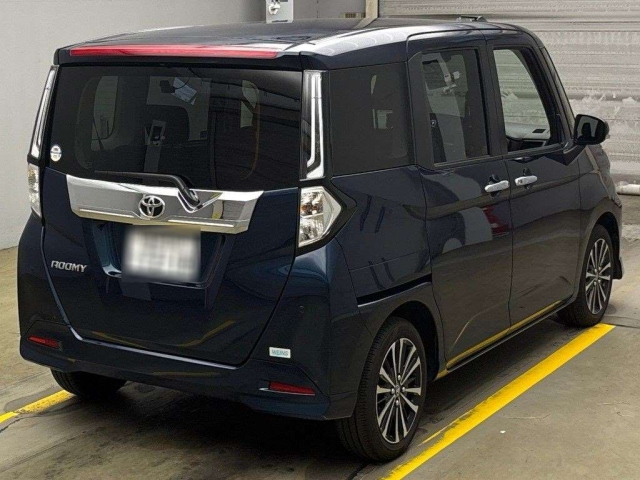 TOYOTA ROOMY 2023