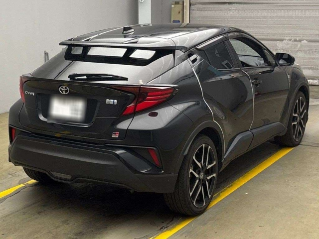 TOYOTA C-HR 2021