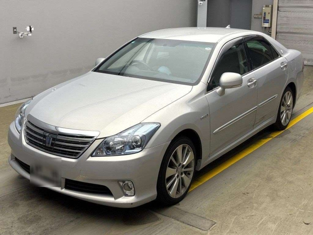 TOYOTA CROWN 2010