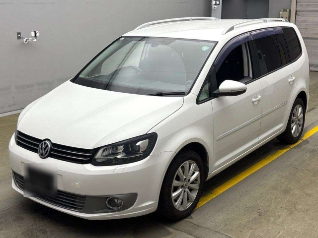 VOLKSWAGEN GOLF TOURAN 2011