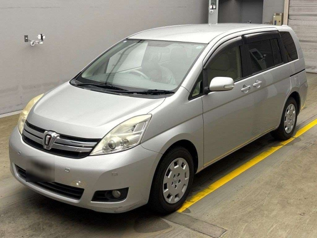 TOYOTA ISIS 2012