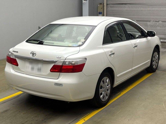 TOYOTA PREMIO 2009