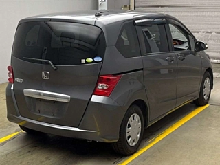 HONDA FREED 2010