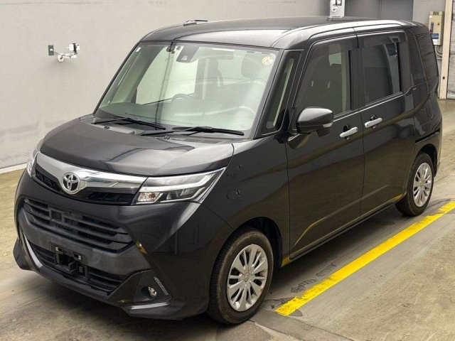 TOYOTA TANK 2017