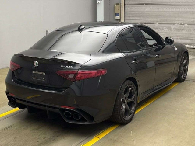 ALFAROMEO GIULIA 2017
