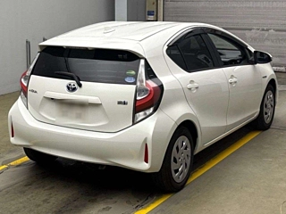 TOYOTA AQUA 2018