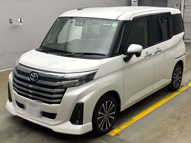 TOYOTA ROOMY 2023