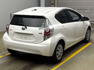 TOYOTA AQUA 2013