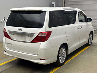 TOYOTA ALPHARD 2010