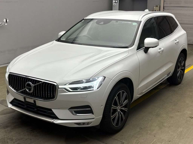 VOLVO XC60 2018