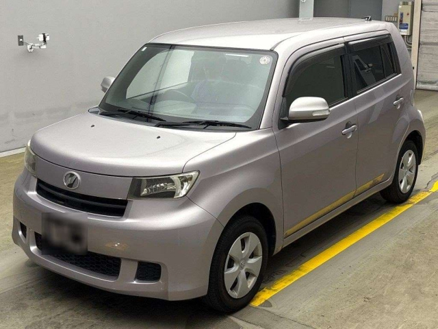 TOYOTA BB 2012