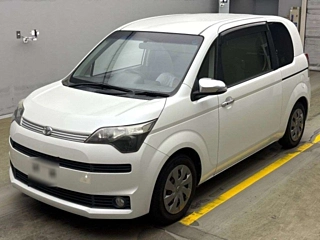 TOYOTA SPADE 2014