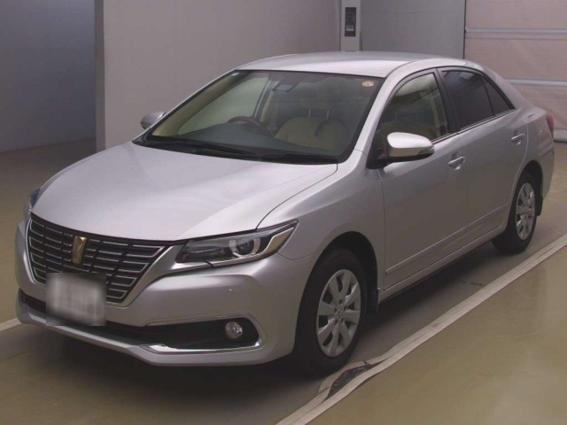TOYOTA PREMIO 2018