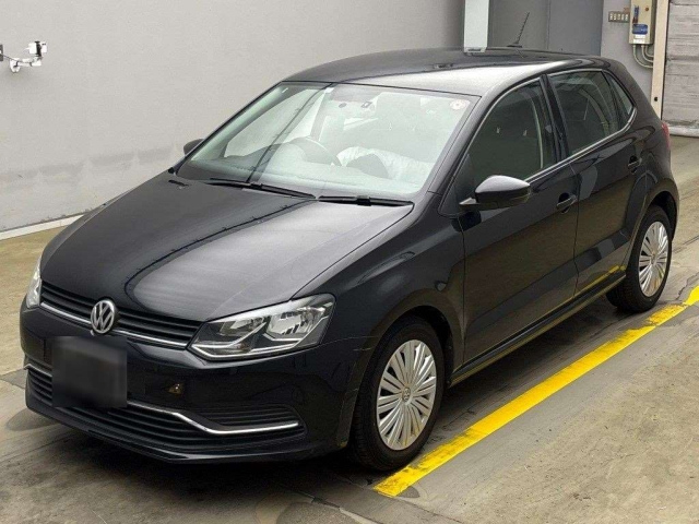 VOLKSWAGEN POLO 2016