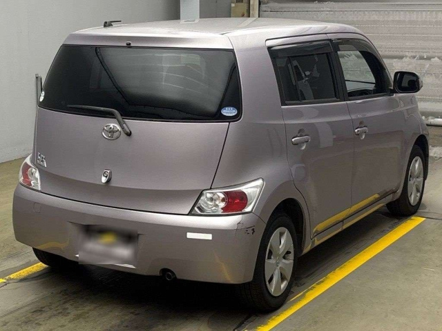 TOYOTA BB 2012