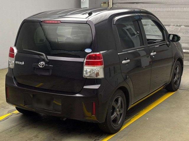 TOYOTA SPADE 2020