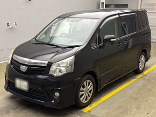 TOYOTA NOAH 2012