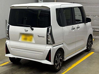 DAIHATSU TANTO 2024