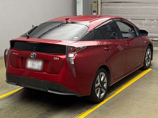 TOYOTA PRIUS 2017
