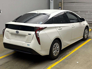 TOYOTA PRIUS 2018