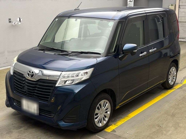 TOYOTA ROOMY 2017