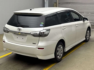 TOYOTA WISH 2012