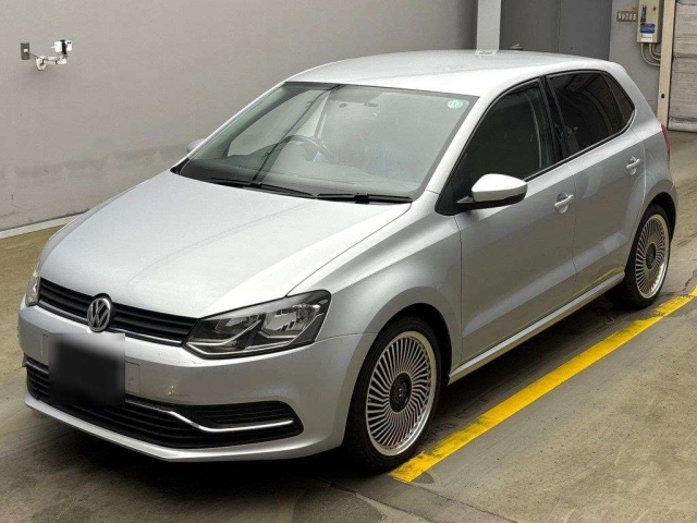 VOLKSWAGEN POLO 2014