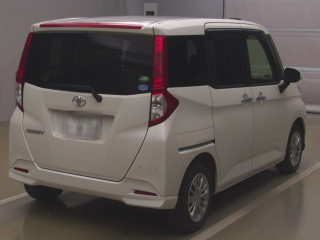 TOYOTA ROOMY 2020