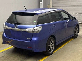 TOYOTA WISH 2012