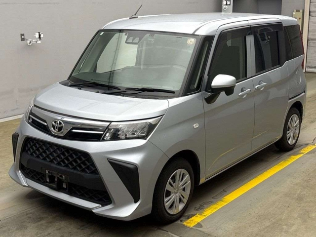 TOYOTA ROOMY 2022