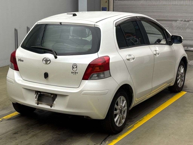 TOYOTA VITZ 2008