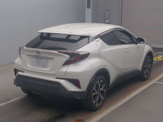 TOYOTA C-HR 2017