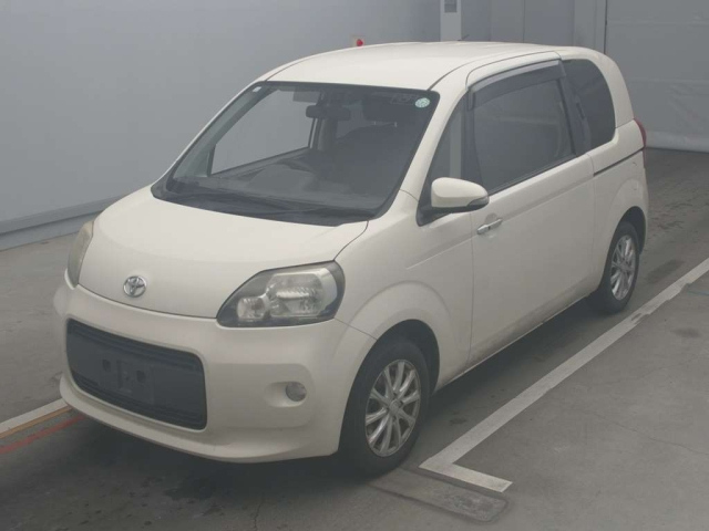TOYOTA PORTE 2012