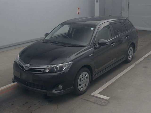 TOYOTA COROLLA FIELDER 2013
