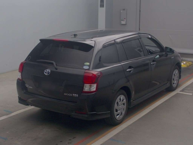 TOYOTA COROLLA FIELDER 2013