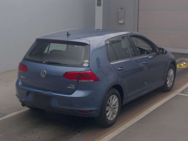 VOLKSWAGEN GOLF 2016