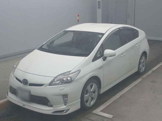 TOYOTA PRIUS 2013
