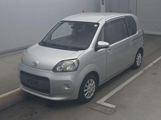TOYOTA PORTE 2012