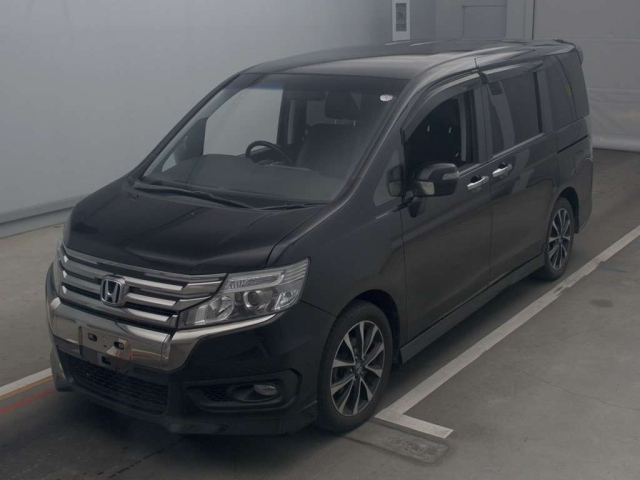 HONDA STEP WAGON 2014