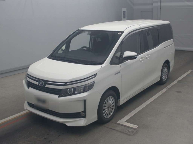 TOYOTA VOXY 2016