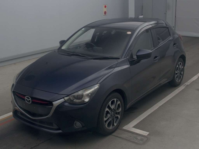 MAZDA DEMIO 2016