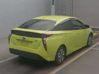 TOYOTA PRIUS 2016