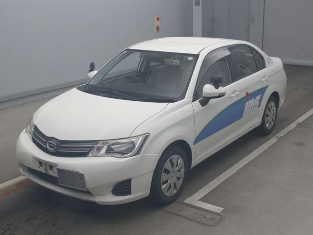 TOYOTA COROLLA AXIO 2015